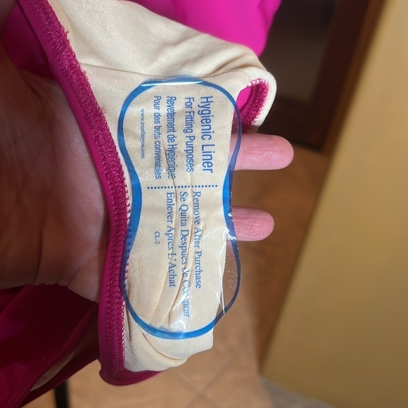 NWT MIRACLESUIT SWIMSUIT Slimming Spectra Bright Pink White Size 16 - Picture 12 of 12